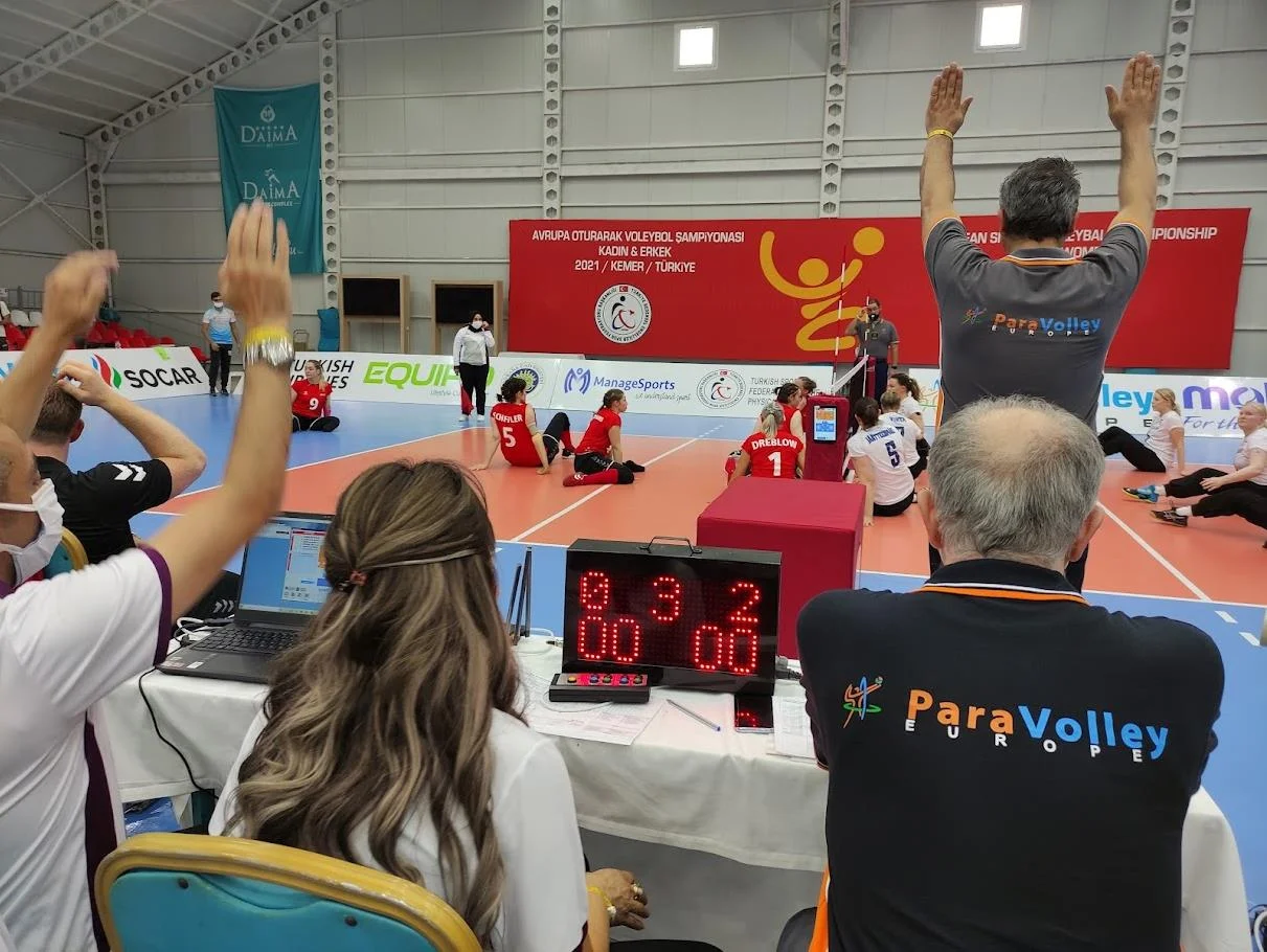 Masaüstü Çift Yönlü Taşınabilir Skorbord 3